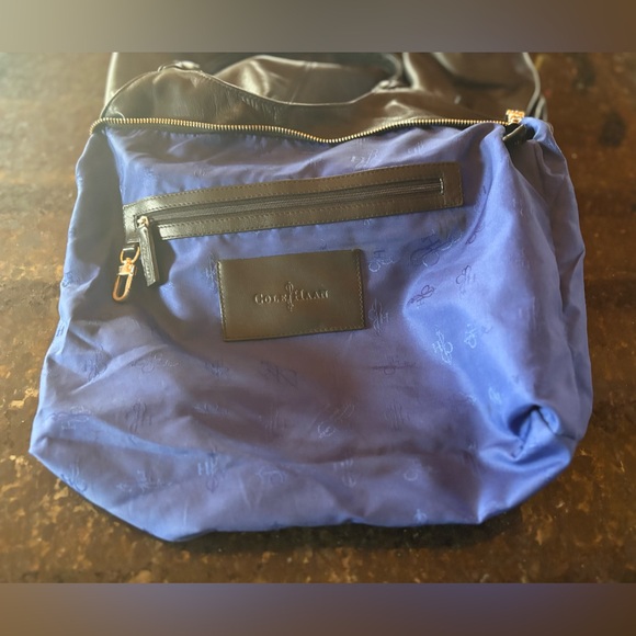 Cole Haan Black Leather Hobo Shoulder Bag w/ Logo Charm Large Slouchy Roomy Soft - Picture 10 of 15